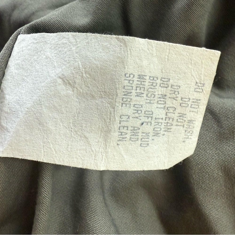 Filson men’s Dark Olive Cargo jacket - Picture 4 of 6